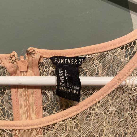 Romper - Picture 2 of 2